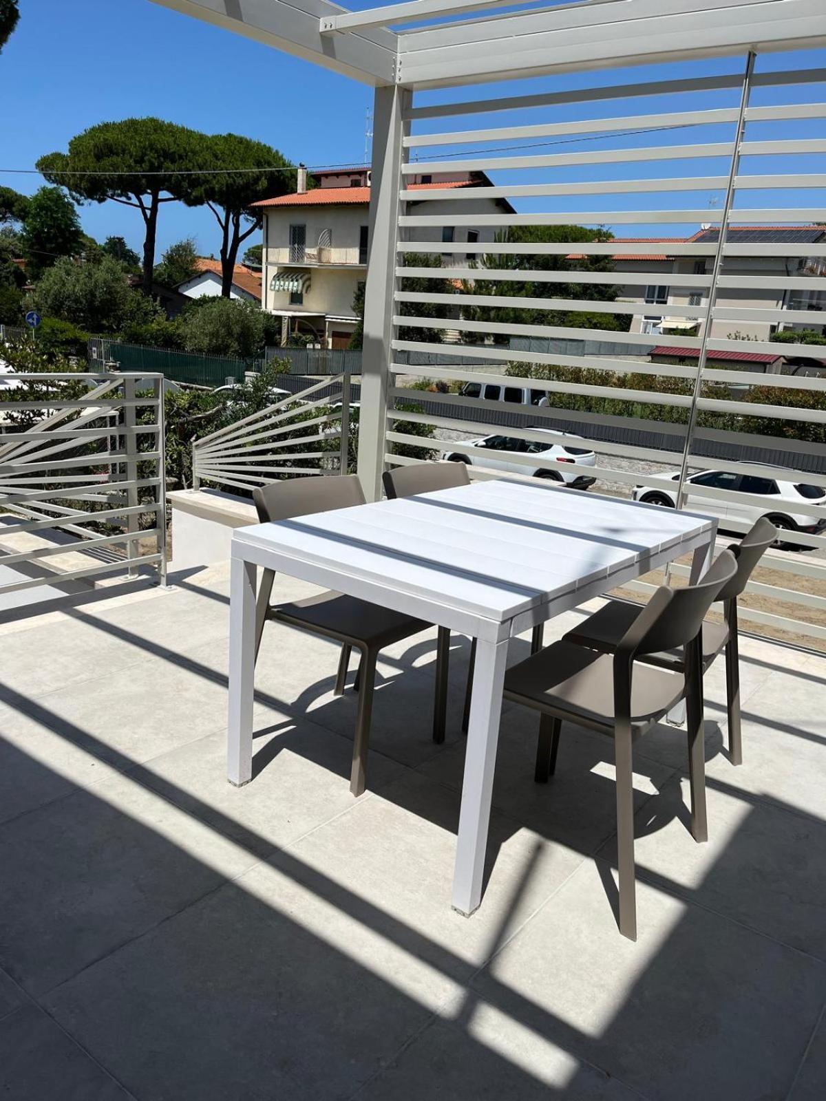Appartamento In Villa A Tirrenia, Eleganza E Comfort A Pochi Passi Dal Mare Пиза Экстерьер фото